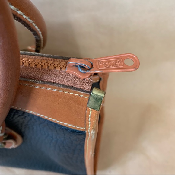 Vintage Dooney And Bourke All Weather Leather Handbag Purse Made In USA - Picture 3 of 11